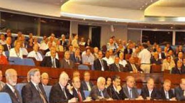 PLF-2012: les députés appellent à l’édification d’une économie hors hydrocarbures