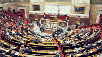 هل نحن مطالبون بالاعتذار لفرنسا؟!