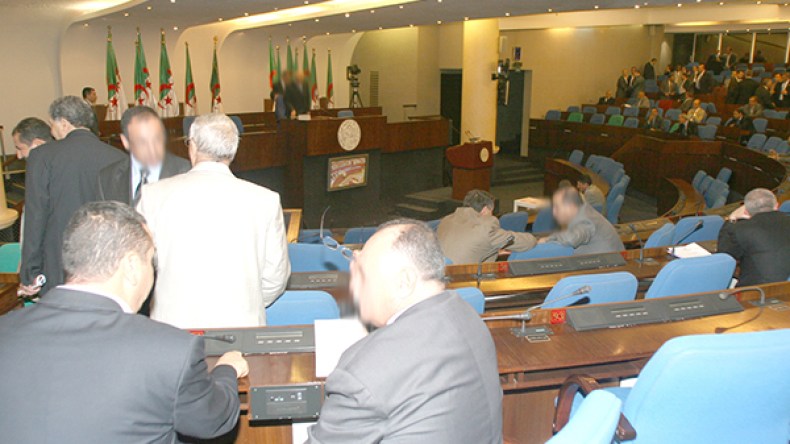 ما مشكلتهم مع الحرف العربي؟