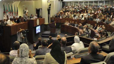 Les députés pour bâillonner la presse !