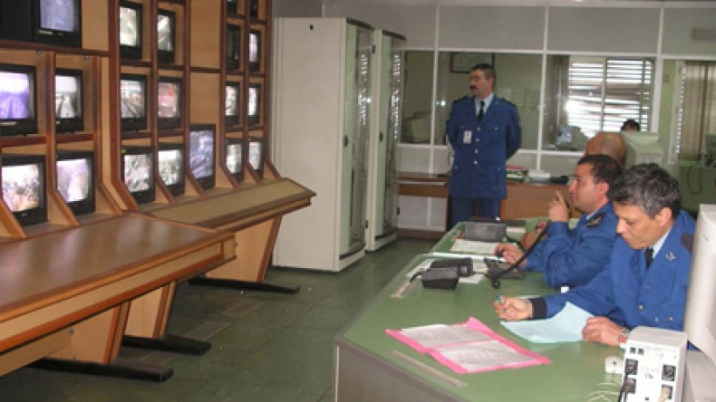 أزيد من 43 ألف مكالمة هاتفية عبر الخط الأخضر للأمن في جوان