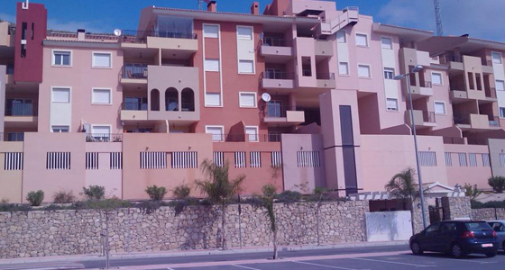 Crooks swindle Algerian new housing-seekers to buy luxurious apartments in Spain
