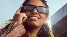 نظارة تترجم 12 لغة مباشرة