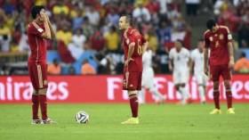 بطل العالم يودّع المونديال.. الشيلي تذبح الثور الإسباني في غابة الأمازون!