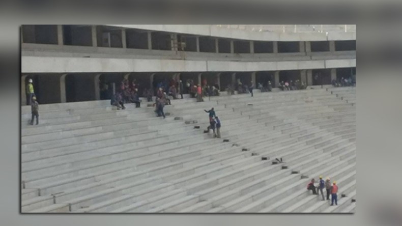 عمال مجمع حداد بتيزي وزو يطالبون بأجورهم