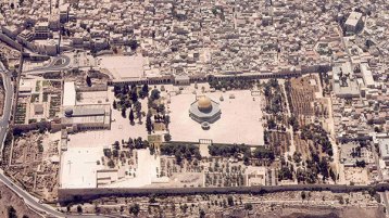 فلسطين تحتلّ الأقصى!