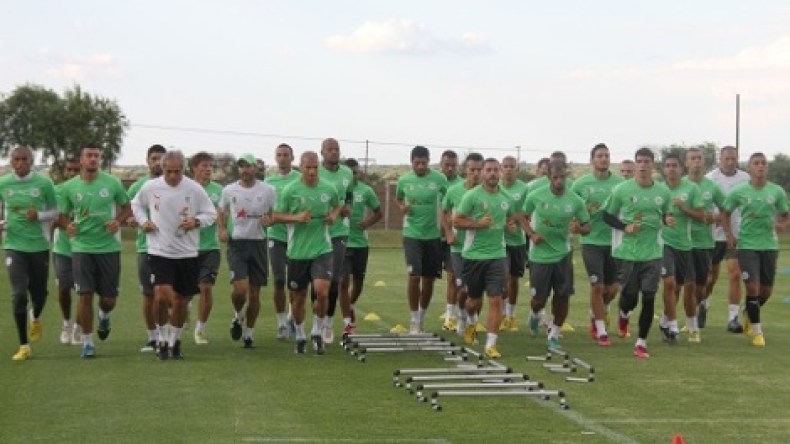 أنباء عن تعرّض بعض لاعبي “الخضر” للسرقة