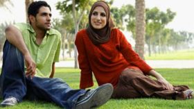 بين المسموح والممنوع.. آهات ودموع!