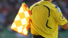 مناصرون برازيليون “هائجون” يقطعون رأس حكم ويمثلون بها