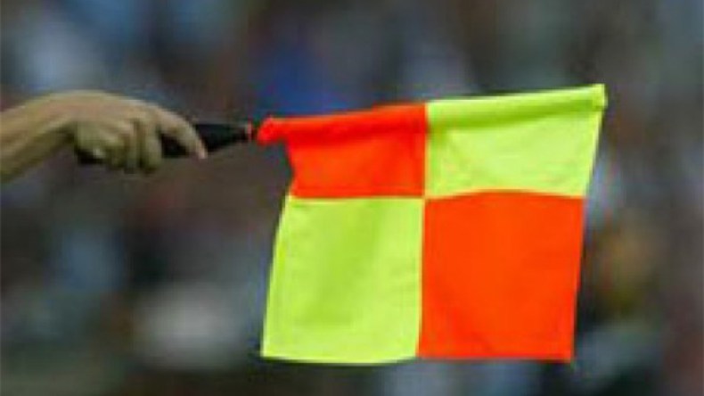 الحكم عطاء الله يرد: “أنا نزيه.. لم يتم إيقافي في 2011 والعدالة بيننا”