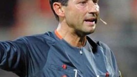 الحكم‭ ‬فرانك‭ ‬أدار‭ ‬96‭ ‬مباراة‭ ‬دولية‭ ‬وأشهر‭ ‬394‭ ‬بطاقة‭ ‬منها‭ ‬24‭ ‬حمراء