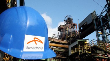 ArcelorMittal decides to increase wages of its workers after a one day strike