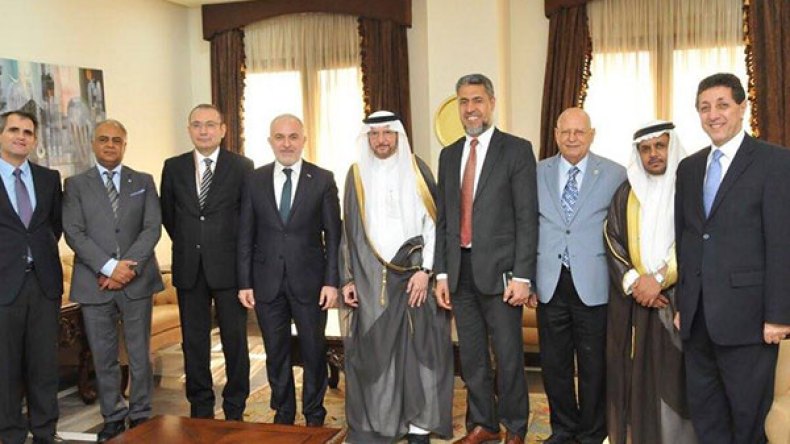 التحضير لإنشاء “شبكة منظمة التعاون الإسلامي لجمعيات الصليب والهلال الأحمرين”