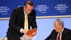 أردوغان فكر في ضرب مدير جلسة دافوس