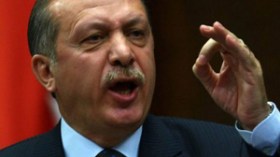 اردوغان يدعو الاسد الى التنحي لأول مرة