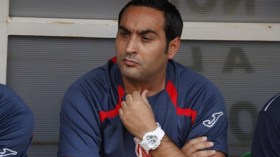 المدرب أرينا مهـدد بالإقالة واللاعبون يمهـلون الرئيس قانا