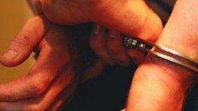 توقيف  عنصري  دعم  خططا  لتفجيرات  في  رأس  السنة