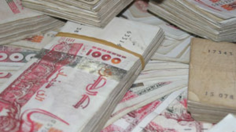 رئيس مصلحة المحاسبة بخزينة ولاية البيض يعترف بتبديد 13 مليارا