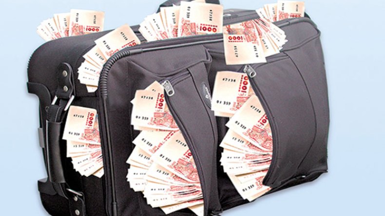 استعادة الأموال المنهوبة أولوية المرحلة المقبلة