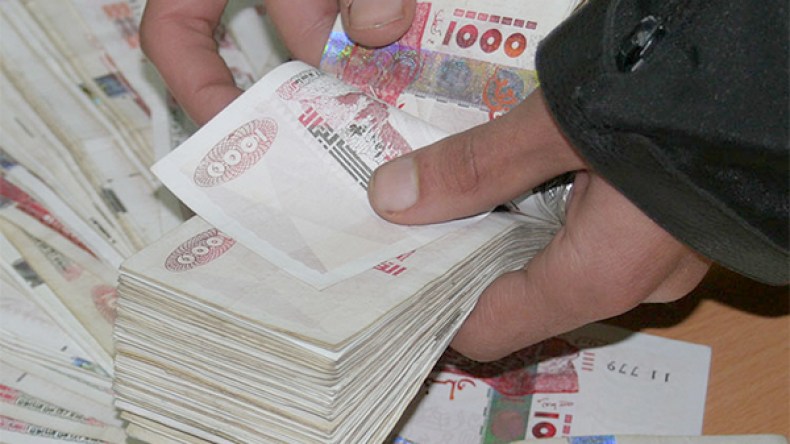 مداهمة وكر دعارة يفضح مروج الأوراق النقدية المزورة