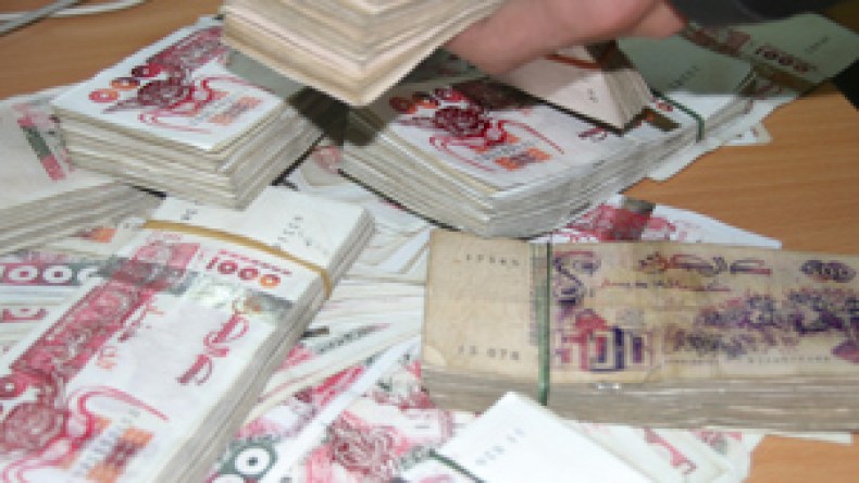 النيابة تأمر بإيداع مدير البنك الوطني الجزائري وشريكه بأم البواقي