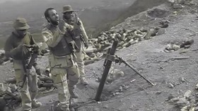العريفي يقصف الحوثيين بالهاون على الحدود مع اليمن