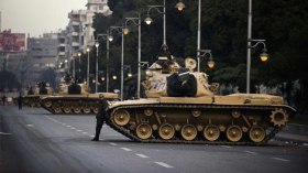 الجيش المصري يستعد لفرض حظر تجول خلال ساعات