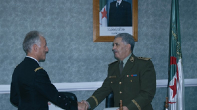 اتفاقية أمنية بين الجزائر وفرنسا في مجال الأمن العمومي