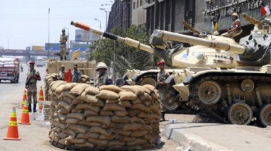 Morsi retenu par l'armée après avoir été renversé