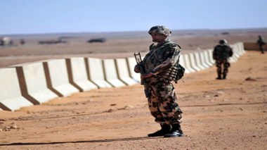 L’armée met la main sur 10 Syriens et 42 contrebandiers