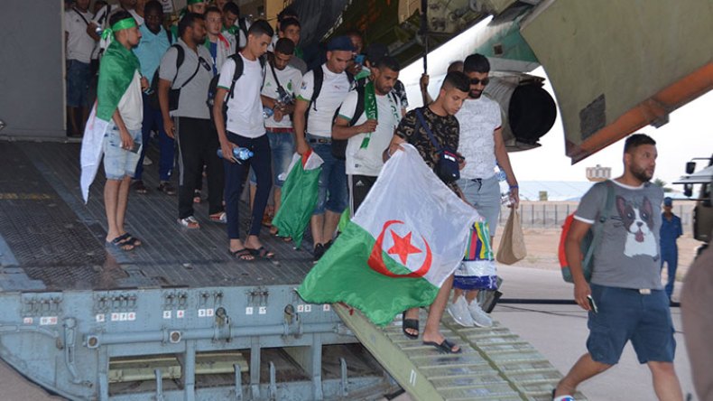 هذه تفاصيل الرحلات العسكرية لنقل المناصرين ذهابا وإيابا