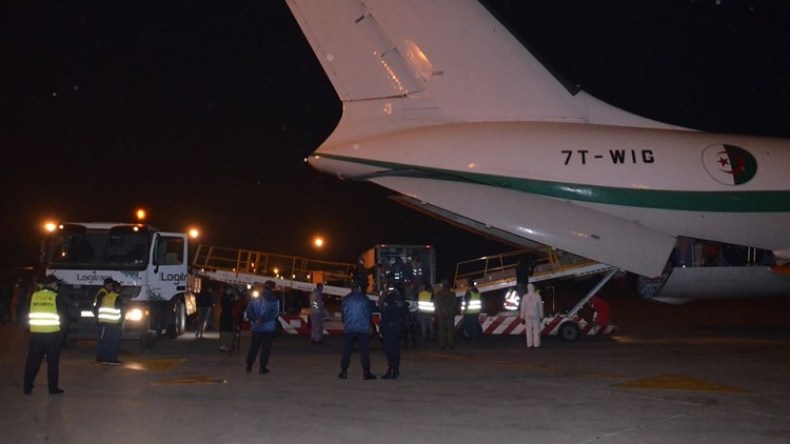 الجزائر تستلم دفعة من المعدات الطبية من الصين