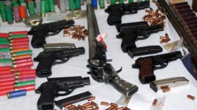 حجز أسلحة وذخيرة موجهة للجماعات الإرهابية شرق البلاد