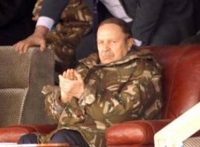 Bouteflika rencontre les responsables de la sécurité intérieure pour un état des lieux