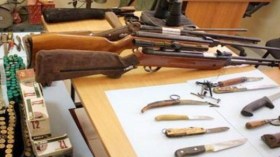 ضبط بندقية وأسلحة بيضاء بحوزة تجار مخدرات بتيسمسيلت