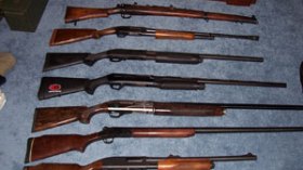 إحباط‭ ‬تهريب‭ ‬40‭ ‬بندقّيّة‭ ‬6‭ ‬مسدّسات‭ ‬مناظير‭ ‬وكميّات‭ ‬هائلة‭ ‬من‭ ‬البارود‭ ‬بوهران