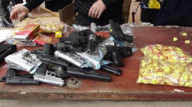 Des jouets qui crèvent l'œil  à la disposition des enfants à 10 DA
