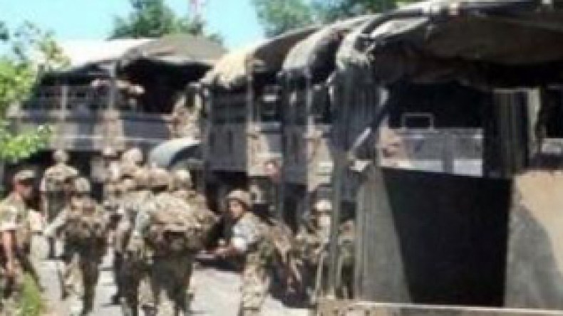 مقتل‭ ‬مهربين‭ ‬واسترجاع‭ ‬أسلحة‭ ‬في‭ ‬اشتباك‭ ‬على‭ ‬الحدود