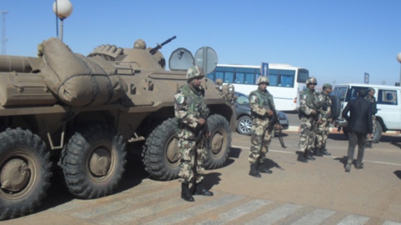 إرهابيون يزرعون قنبلة بملعب لكرة القدم ببلعباس