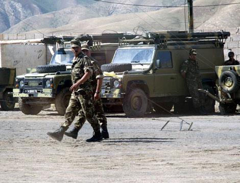 Army troops sent to troubled Ghardaia province, firearms found there