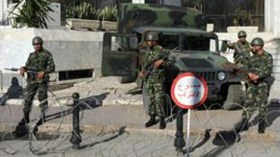 الجيش التونسي يدفع بقوات النخبة لتأمين المنشآت النفطية على الحدود الجزائرية