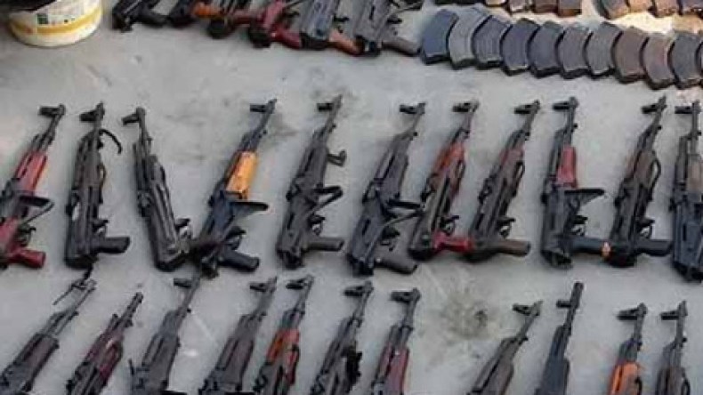إحالة 14 موقوفا بتهمة تهريب الأسلحة من النيجر