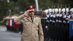 قائد أركان القوات المسلحة السعودية في زيارة إلى الجزائر