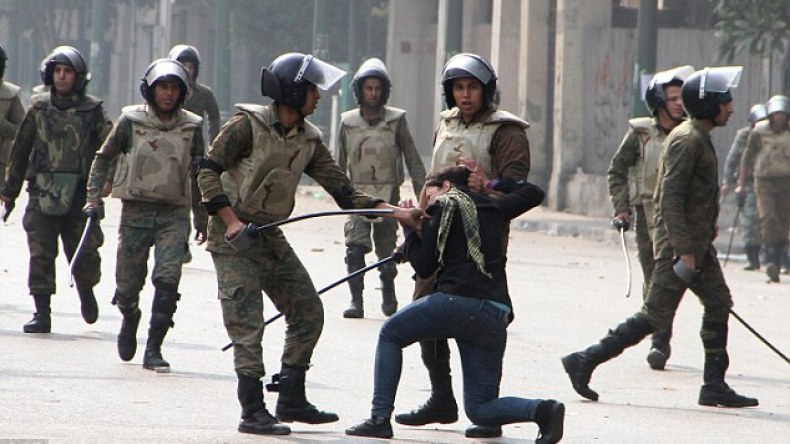 Egyptian military detains 170 protesters after unrest