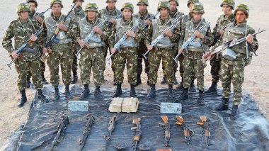 Algérie: 125 terroristes abattus en 2016