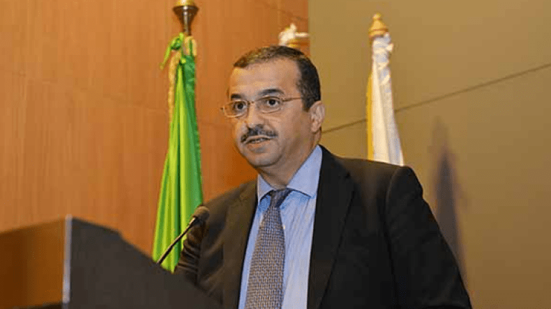 لا تجميد لمشاريع الطاقة بالجزائر