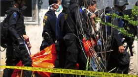 انتحاريان‮ ‬يحاولان‮ ‬تفجير‮ ‬نفسيهما‮ ‬بالقرب‮ ‬من‮ ‬منزل‮ ‬الرئيس‮ ‬الاندونيسي