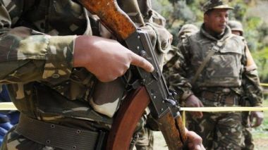 Tamanrasset: Deux  terroristes se rendent aux autorités militaires