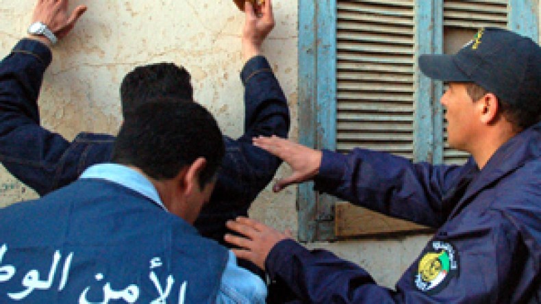 توقيف محتال “مثقف” بعد نصبه على أموال أستاذات و  محاميات بباتنة