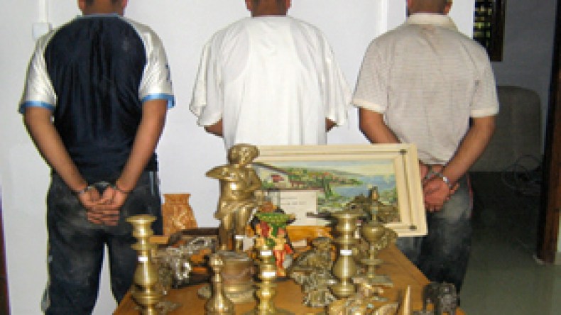 تماثيل فرعونية أصلية تهرب وتباع بالملايير في الجزائر